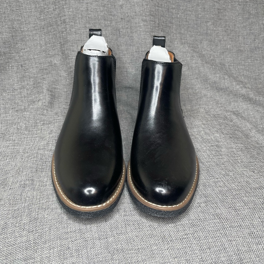 Big Kids Black Dress shoes. MEMORY FOAM COMFORT: